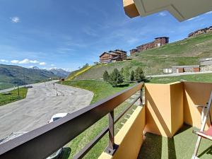 Appartement rénové 4 pers · Proche pistes · Balcon - FR-1-344-969