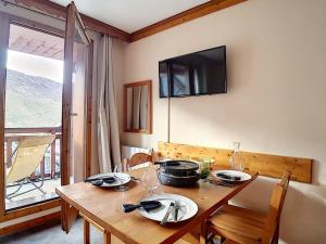 Appartement 2 pièces, départ ski, balcon, 4 pers - FR-1-344-988