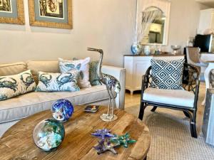 Stylish Lux Beach Condo Aquamarina Cap Cana