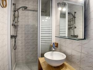 Charmant studio 2 personnes au centre des Menuires - FR-1-344-1029