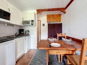 Appartement rénové · Proche des pistes · Balcon Sud-Ouest - FR-1-344-1042