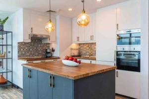 Unique 3BR DUPLEX Apartment with Marina Views