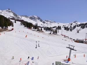 Studio 4 pers. au pied des pistes avec balcon - FR-1-181-2300