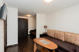 Kunigiškės, svečių namai