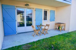 Appartements Superbe appartement avec piscine : photos des chambres