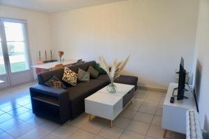 Appartements Superbe appartement avec piscine : photos des chambres