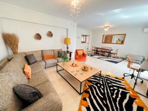 Peaceful Apartment by Flisvos Marina by Athenian Homes