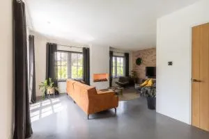 Casa Morreni, luxe villa met sauna - 巴讷费尔德