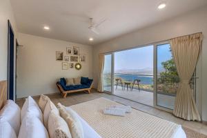 SaffronStays Kaia Waters by Kosha Villas, Pawna - Greek style villa with panoramic view of Pawna lake