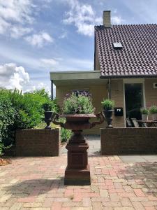 HOLTINGERHUYS Uffelte- Giethoorn! Tegen betaling Wellness!!!