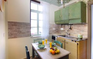 Aunties home by Chania Old Harbor