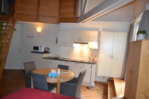 Comfort Family Room with Kitchen room in B&B Wepa-hof