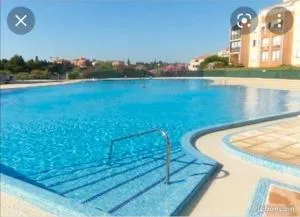 appartement au LAGON BLEU à Fréjus, garage, tennis & piscine 1200 M2 - 罗克布伦河畔阿尔让