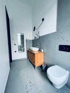 Yacht Club Residence