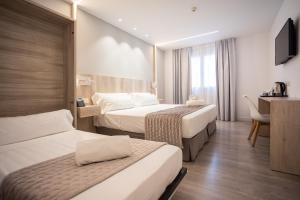Standard Family Room room in Hotel Ábaster