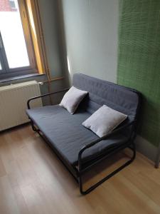 Studio indépendant accès direct autonome.