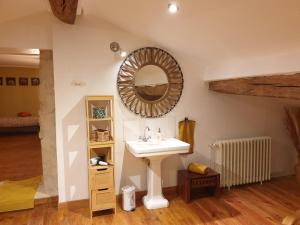 B&B / Chambres d'hotes Chateau Puygrenier : photos des chambres