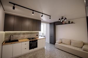 Квартира біля парку та озера