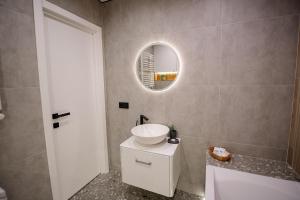 Квартира біля парку та озера