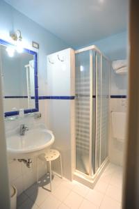Superior Double or Twin Room with Sea View room in Hotel Mediterraneo