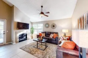 Tierra Catalina #37 - Oracle Place Shopping Center