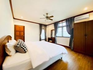 2BR House in Cherngtalay Near Beach & Cafes A1