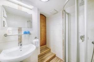 Budget Double or Twin Room room in Hotel Nuss