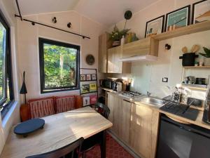 Chalets Tiny house sur terrain boise a 10 mn de la mer : photos des chambres