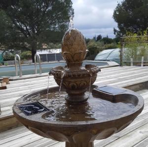 Maisons d'hotes Charmant studio calme, avec piscine : photos des chambres