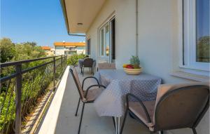 Gorgeous Apartment In Malinska With Wifi 