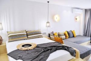 Casa Valeri II - Stylish Cycladic Studio in Naxos Town