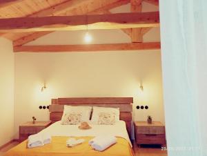 Spiros cottage by Alegria apartments
