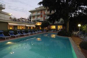 3 star hotell Hotel Bergamo San Bartolomeo al Mare Itaalia