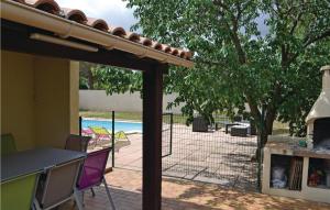 Maisons de vacances Awesome Home In Bassan With 4 Bedrooms, Wifi And Outdoor Swimming Pool : photos des chambres