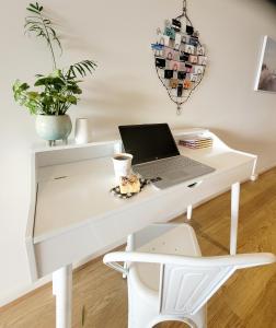 Waters Edge Apartment