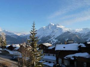 Studio lumineux avec balcon proche des pistes - FR-1-275-155