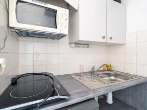 Studio mezzanine pour 2 personnes avec terrasse en centre station à Biscarrosse - FR-1-521-204