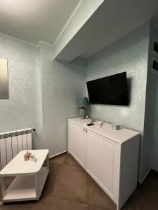 Myosotis Mamaia Studio by the Lake