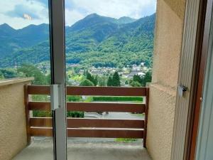 Appartement T1bis à Cauterets avec parking pour 4 personnes - FR-1-234-242