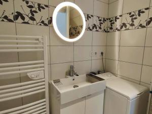 Appartement Moderne Centre Cauterets - Parking Inclus - FR-1-234-153