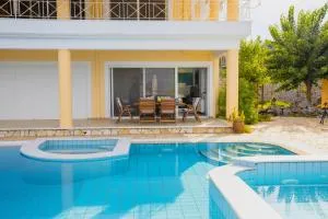 Pano's House - Akrogiali