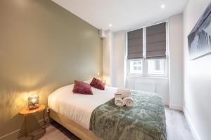 LE POMPADOUR - Magnifique T2 Place Bellecour 4ème étage sans ascenseur - 4th floor no elevator