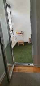 1 bedroom flat 15 minutes from the sea and downtown