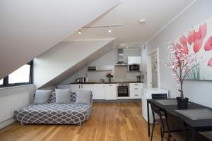 Three-Bedroom Apartment room in Westciti Croydon Serviced Apartments