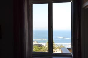 Deluxe Triple Room with Sea View