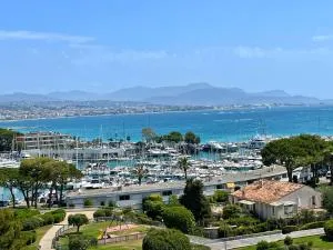 #41 MARINA RIVIERA BAY - Marine Baie des Anges - Studio vue Mer et Port - Les Beaumettes
