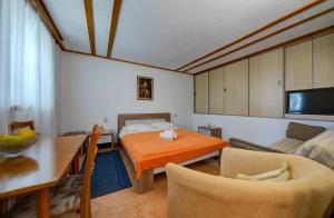 Olive Garden Apartments