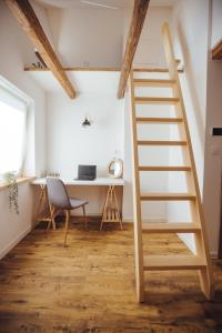 Drive Caffe Apartments