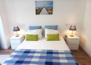 White Pearl Apartment by Seewest