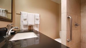 Queen Room - Non-Smoking room in Best Western Heritage Inn - Bellingham